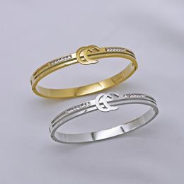 cleefDesigner Bracelet Bangle Bedelarmband Luxe Armbanden Dames Letter Sieraden Plated Stainless steel 18K Gold Wristband Cuff Fashion Party Accessoriesvan