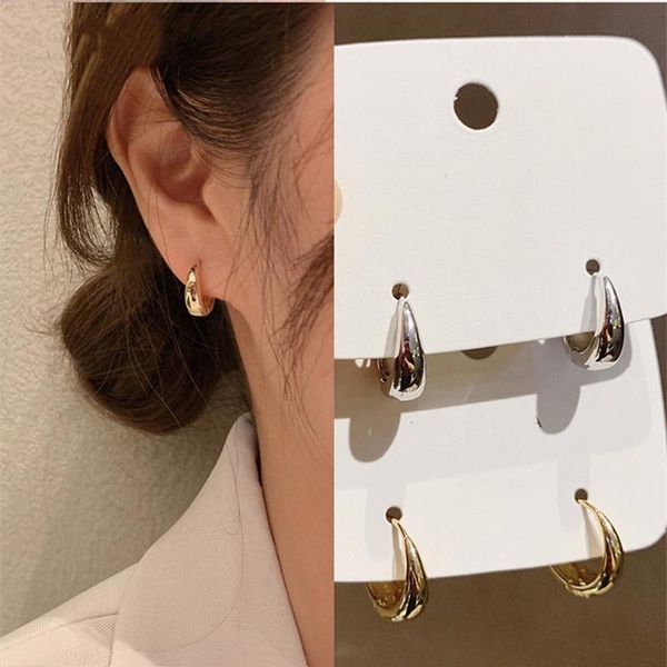 Clip-on Screw Back Corea del Sur Stud Simple Classic Oreja de acero inoxidable para mujeres Retro Metal Gold Silver Punk Hip Hop Style Jewelry Access