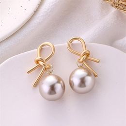 Boucles d'oreilles à Clip à vis en métal Vintage, grandes perles brillantes, Design irrégulier géométrique pour femmes et filles, oreille Non percée Cl203x