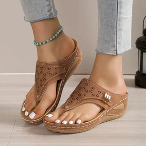 Clip Toe Wedge Heel Sandals For Women Summer Pu Leather Platform Flip Flops Ladies Lichtgewicht Diabetisch wandelen 240409