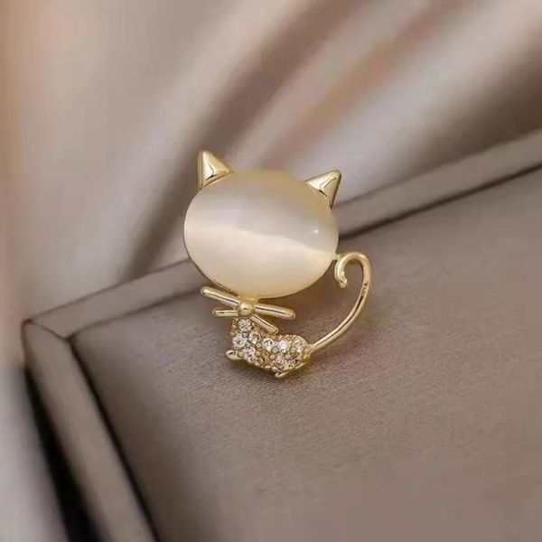 Clips Opal Cat Brooches mignon chaton broch broche charme cristal bourdon collier collier bouton de fête