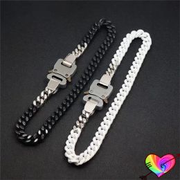 Clips Rollercoaster Buckle 1017 Alyx 9sm Necklace Men Women 1: 1 keramische bakafwerking Alyx ketting 2022 Gemengde kleurenketen