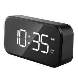 Horloges tout neuf horloge de chevet LED Réquive d'alarme grand écran LED rechargeable 1 pièce 4.9x1.4x2.6 dans le réveil 5V 2A