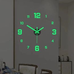 Klokken creatieve eenvoudige 3d lumineuze digitale klok European Style Diy Silent Wall Clock Study Living Room Punchfree Wall Sticker Clock