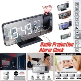Klokken LED 180 ° Projectie FM Radio LED Digitale Smart Alarm Clock Multifunctionele temp vochtigheid Tabel Klok 12/24H Snooze Clock