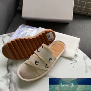 Gesloten teen Halve slippers Dames Outer Wear 2022 Nieuwe Zomer Online Influencer Mode Platte Hak Lazy Sandalen Schoenen 35-42