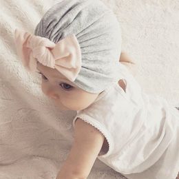 Tissu Art Solid Couleur Splatie Inde Chapeau Bow Bow Baby Enfants Cheveux Décorer des artefact de modélisation concave