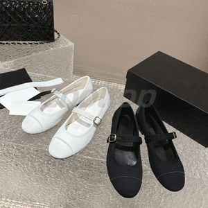 Couverture en tissu Mary Jane Flat Talon Bouetche Balle de balle Flats Chauffes Loafers Femmes en cuir en cuir Sole de luxe Designer Shoes Dance chaussures de danse noir blanc minimaliste