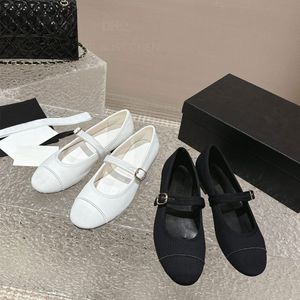 Doekhoes Mary Jane platte hak gespriem Ballet Platte schoenen loafers dames lederen buitenzool Luxe designer kledingschoenen Dansschoenen Zwart wit Met doos