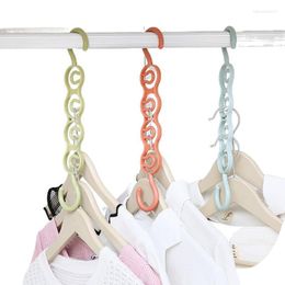 Kledinghangende huishouden Multifunctionele garderobe Ruimte Besparende hangers rekken met vier gaten rek opslaghangers