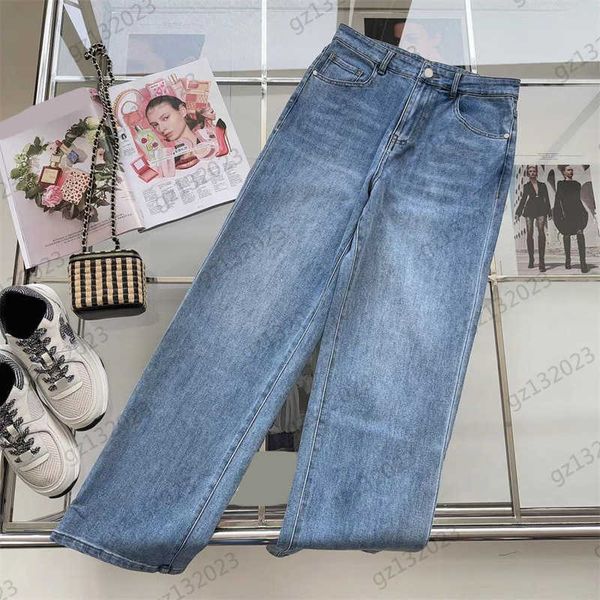 Ropa Mujer Jeans Cintura alta Dobladillo Puños Pantalones de mezclilla rectos Bolsillo trasero Contraste de color Logo Cuero Marca Decoración Pantalones de moda Mujer Jeans Trendy