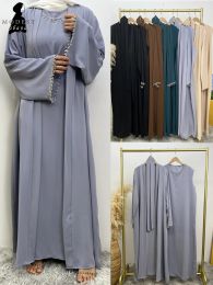 Vêtements Eid Open Abaya Kimono Muslim avec une robe lnner 2 pièces Set Abayas pour les femmes Chaîne de diamant de luxe Dubaï Turquie Islam Kaftan Robe