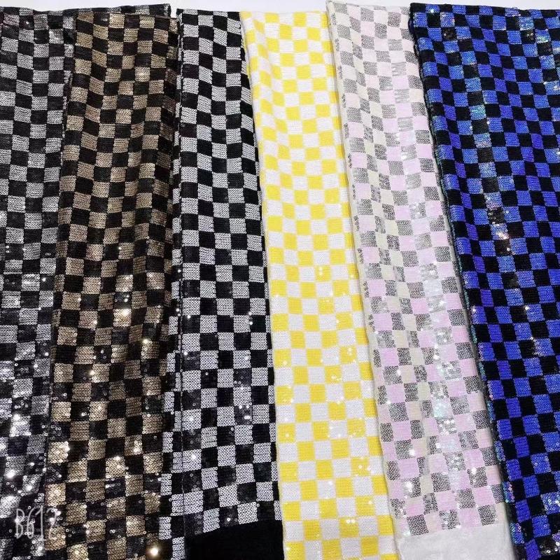 Tissu d'habillement haut de gamme multicolore carré paillettes jonquille broderie maille magnifique brillant concepteur bricolage X0849
