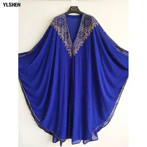 Vêtements Robes africaines de luxe pour femmes 2019 Nouveaux vêtements africains dashiki diamant Abaya Dubai Robe Soirée Long Musulman Robe Hood Cape
