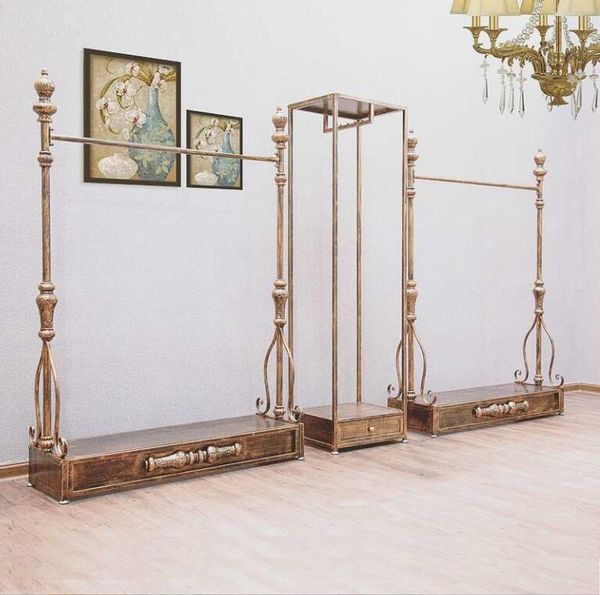 Porte-vêtements type de plancher support de magasin de tissu meubles commerciaux présentoirs rétro en fer européen suspendus étagère à vêtements or bronze