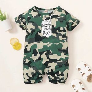 Conjuntos de ropa 0-18 meses Baby Baby Baby Summer Fashion Comper Daddys Little Boy Camuflage Manio corto Monga Sport Style Streetwear Y240515