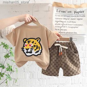 Kledingsets 1 2 3 4 5 Summer Boys Set Tiger Patroon T-shirt+Mesh Design Shorts 2-delige kinderen Casual Q240425