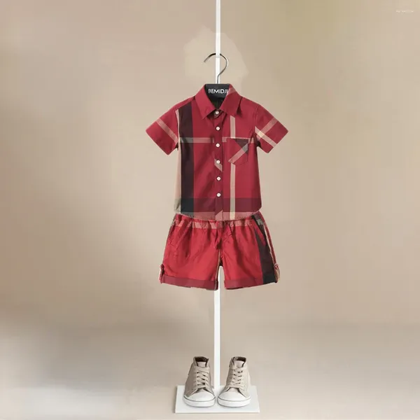 Ensembles de vêtements 1 à 9 ans pour bébés vêtements Boy Boy Plaid rouge 2pcs Short Short à manches courtes