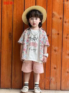 Kledingsets 2-9 y jongens Flower Summer Shirt Shorts Tweedelige outfits Set 2024 Koreaanse kinderkleding Fresh Birthday Pink Coat