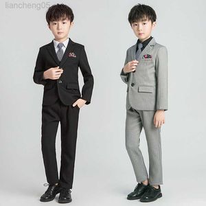 Kledingsets 2021 Formele jongens Wedding Suits Tuxedo Children School Outfits Draai Gentleman Kinderen feestkleding Blazer Toddler Feestelijk komen W0222