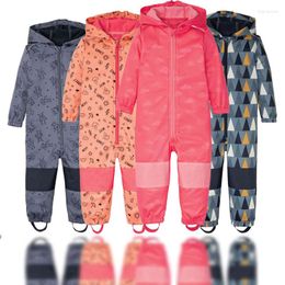 Kledingsets 2022 2-10 jaar oude buitenkleppen voor kinderen winddichte en regenbestendige jumpsuits Soft Shell Jackets Kinderkleding