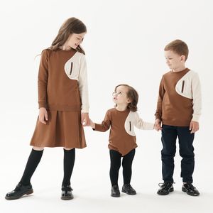 Kledingsets 2023 herfst winter baby tienerjongens meisjes sherpa pocket katoen casual jurk top romper familie matching kleding 230111