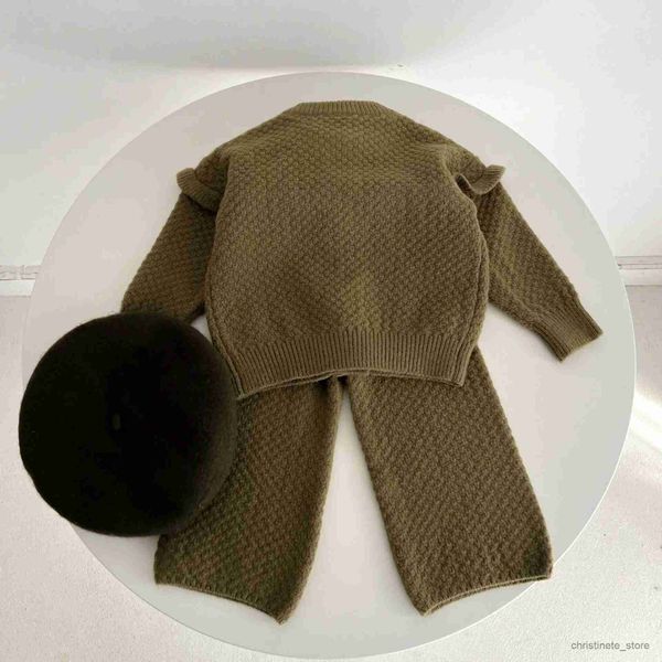 Conjuntos de ropa 2023 coreano primavera otoño niña pequeña 2 piezas conjunto de ropa suéter de punto con volantes abrigo vintage pantalones de pierna ancha traje trajes de niña R231215