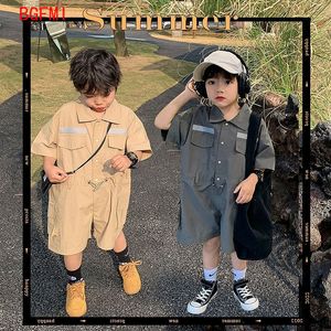 Kledingsets 2023 Zomer Koreaanse kinderen Korte mouw Shorts Coveralls Baby Boys Onepiece overalls Girl Jumpsuit voor kinderen Reflecterend 211y 230519