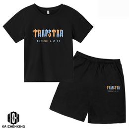 Ensembles de vêtements 2023 Summer Trapstar Tshirt Kids Boys Beach Shorts Streetwear Tracksuit Men Women Clothes Girls Sportswear L230630