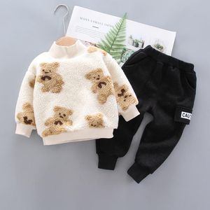 Kledingsets 2023 Winter Baby Boys Sweater Jackets Dikke Warm Spring Girl plus kasjmier tweedelig tekenfilms Beren Tiener Tiener Kleding Outssear