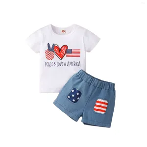 Ensembles de vêtements 2024 0-5y Kids Boy Casual Peace Love America Letter Flag Imprimer Round Neck Short Sleeve T-shirt Patch Denim Shorts 2pcs