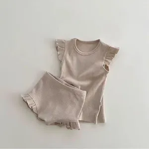 Ensembles de vêtements 2024 Baby Summer Flying Sleeve Vêtements Set Coton Boy Girl Girl Solid Vest Suit Toddler Shorts respirant tenues décontractées