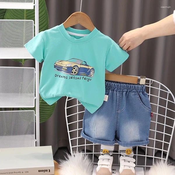 Ensembles de vêtements 2024 Designer bébé garçon de 18 mois Vêtements d'été pour enfants Fashion O-Colk T-shirts à manches courtes et shorts Boys Boys Tenues Set