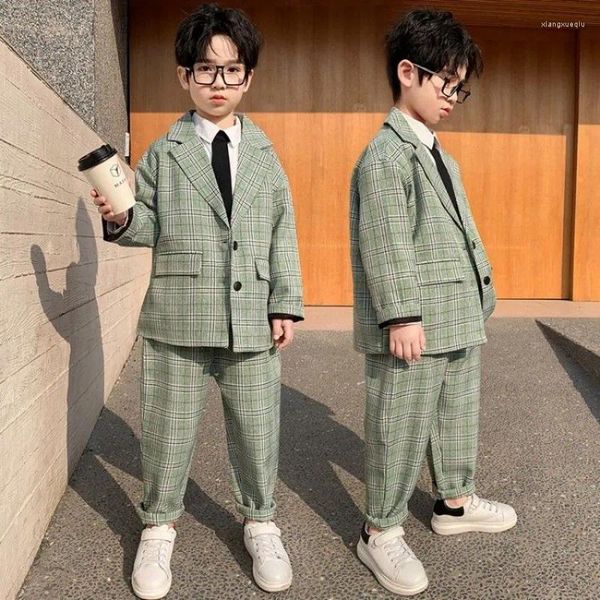 Ensembles de vêtements 2024 Plaid Garçon Costumes Formels Robe Grise Enfants Mariage Tuxedo Enfants Uniforme Scolaire Gentleman Adolescent Patry Vêtements