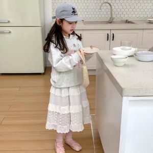 Ensembles de vêtements 2024 Spring Korean Children Girl 2PCSC Lothes Set Cotton Carton Ears Imprimé Sweat à capuche