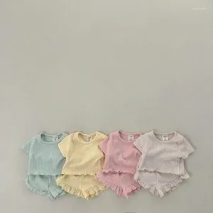 Ensembles de vêtements 2024 Été pour bébé à manches courtes Corbelles Enfant bébé T-shirts solides Short 2pcs Suit Boys Girl Cotton Pyjamas Enfants