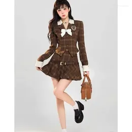 Kledingsets 2024 Dames Spring Herfst Retro JK Uniform Pak Coat Geplooide rok Spicy Girl Two -Pally Set Daily verbeterd