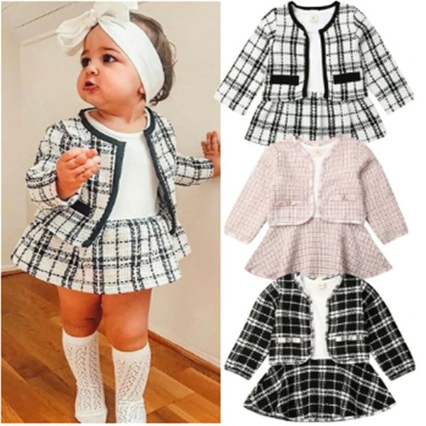 Ensembles de vêtements 2pcs automne hiver printemps fête bébé filles vêtements manteau à carreaux hauts tutu robe tenues formelles adaptées pour 0 6 ans 231012