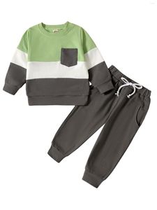 Kledingsets 2-delige winteroutfits voor babyjongens Stijlvolle contrasterende kleuren Sweatshirts en broeken met ronde hals en lange mouwen voor peuters