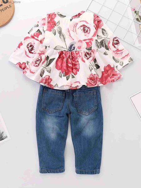 Conjuntos de ropa 2 PCS Ropa para niñas para bebés Lindo estampado de flores Ruffas de manga larga Top pantalones Juego de ropa de bebé para otoño e invierno