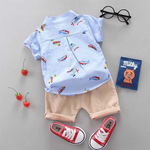 Conjuntos de ropa 2 PCS Infantil y niños pequeños Fashion Summer Fashion Body Cartoon Aviones de impresión al azar Setida de shorts