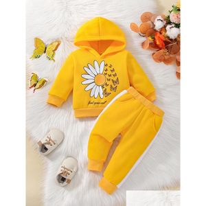 Ensembles de vêtements 2pcs hiver pour les fleurs de bébés filles imprimer à manches longues top à capuche et pantalon pour nourrissons nés.