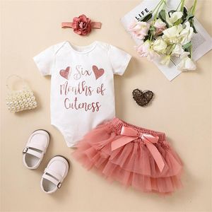 Kledingsets 3 stks baby babymeisjes kleren brief hartprint korte mouw Romper Lace tutu rokhoofdband driedelige born -outfits