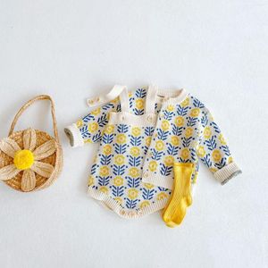 Ensembles de vêtements 9684B Vêtements pour bébés tricotés 2022 Printemps Pull pour fille avec fleurs Cardigan pour bébé ou body à bretelles