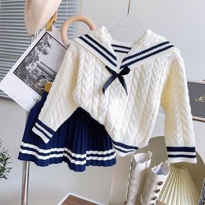 Ensembles de vêtements Automne Filles Princesse Preppy Vêtements Ensemble Bébé Enfants Enfants Pull À Manches Longues Hauts Tricots Jupes Plissées 2 pcs Tenue ADK2665 230828