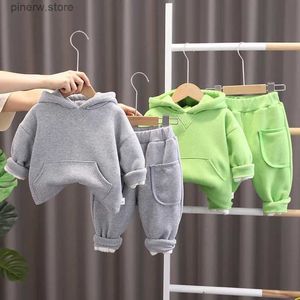 Ensembles de vêtements Automne nouveau style 0-5 ans bébé en peluche à manches longues costume de sport garçons et filles pull à capuche pantalon ensemble deux pièces