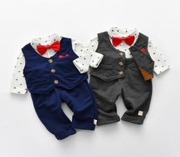 Ensembles de vêtements Ensemble de vêtements pour bébé garçon Twin Boys 1er anniversaire 4pcs Tie Gentleman Costume à manches longues SpringFall Tenues Born Shower Gift3811887