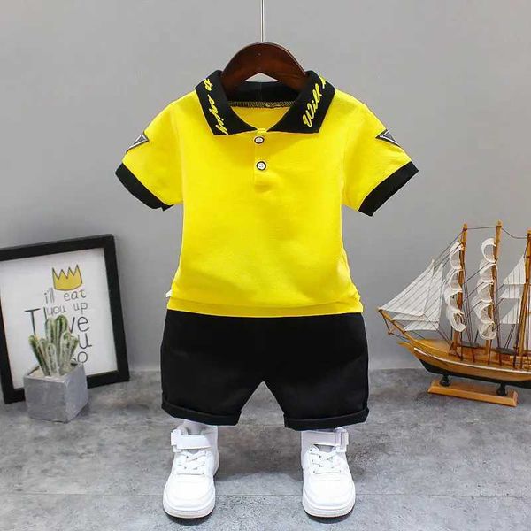 Ensemble de vêtements Baby Boy Vêtements Summer Summer Blanc noir Black Childrens Sportswear Clothing Forme pour les jeunes garçons 1 2 3 4 5 ANS Q240517