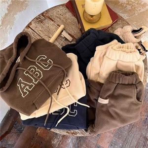 Conjuntos de ropa Conjunto de ropa con capucha para bebé, niño y niña, sudadera con capucha + pantalón, 2 uds., niño pequeño, traje de lana cálido para el hogar, ropa de invierno y primavera para bebé de 1 a 10 años