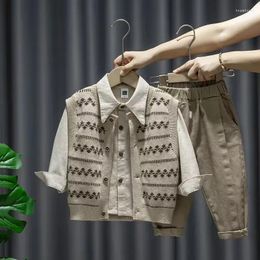 Ensembles de vêtements bébé garçon costume 2024 printemps automne tricoté pull sans manches gilet chemises pantalons garçons tenue enfants ensemble